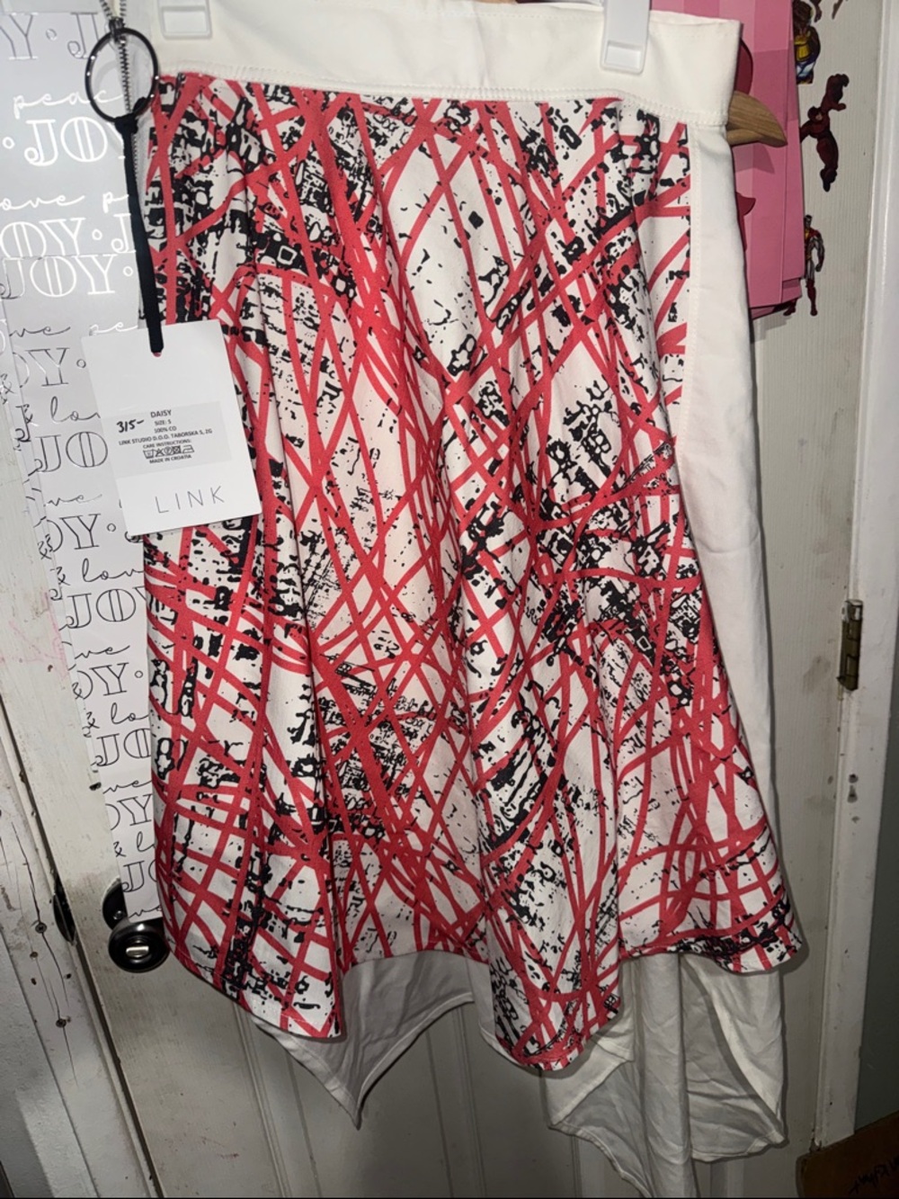 Link White Skirt with Pink and Black Abstract Paint-Stripe Print